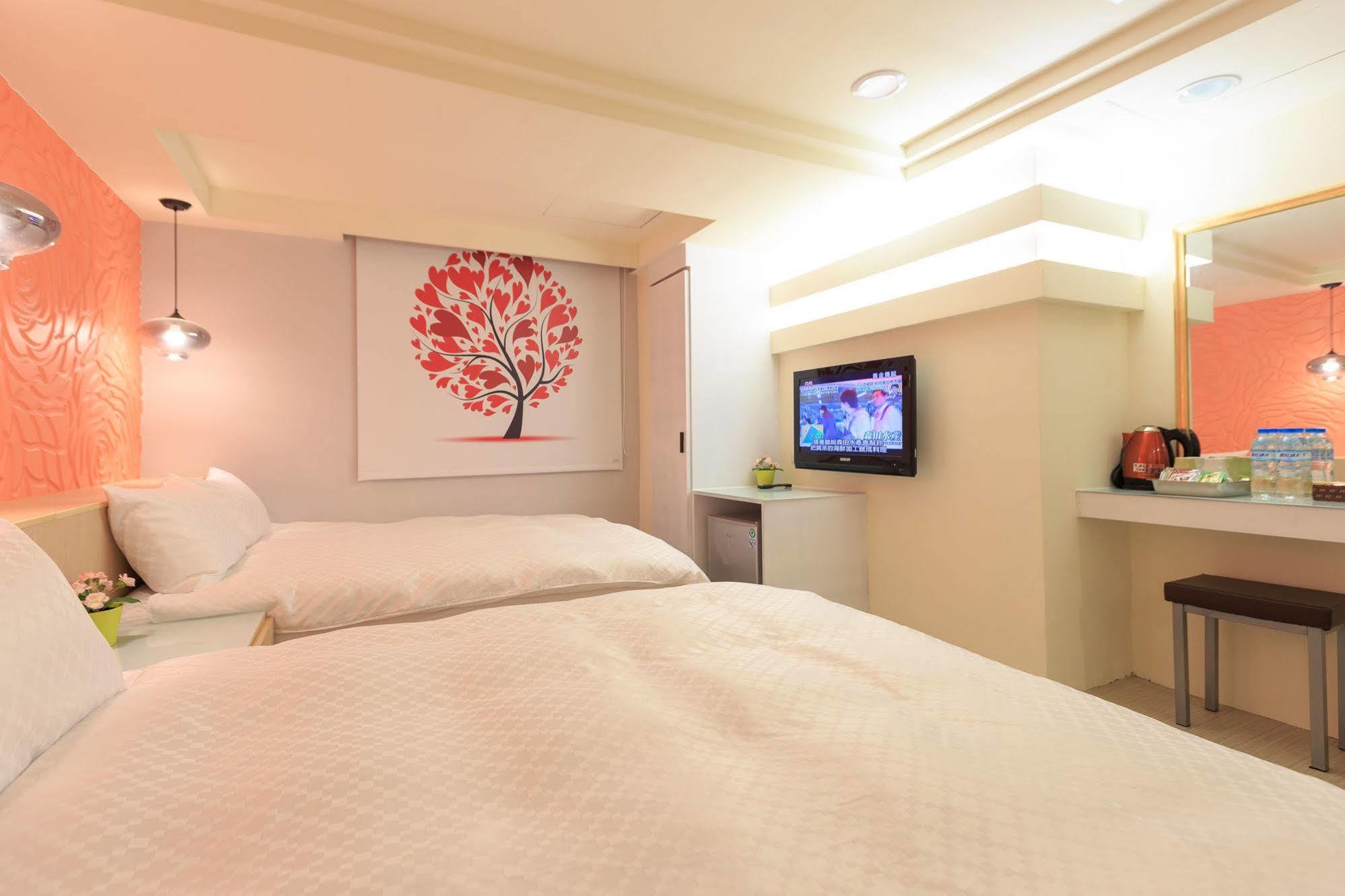 גאושיונג Travelyoung Hotel מראה חיצוני תמונה
